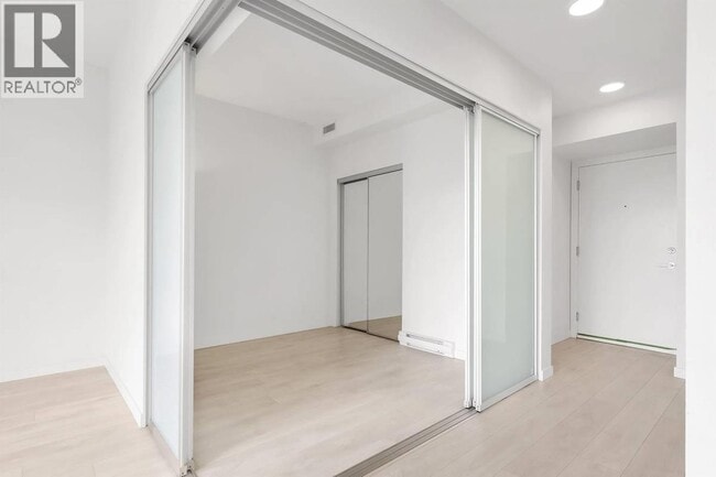 Building Photo - 691 North Rd