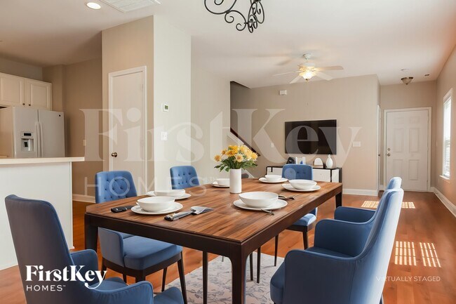 Foto del edificio - 1033 Kings Mountain Ln