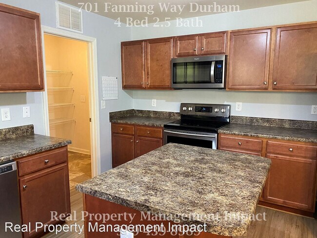 Building Photo - Room in Single Family Home on Fanning Way