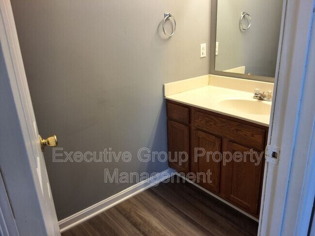 Foto del edificio - 1113 Crowne Pointe Dr