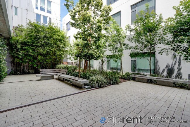 Foto del edificio - 388 Fulton St