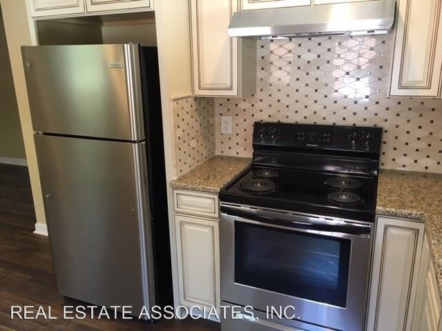 Building Photo - 3 br, 2 bath House - 2817 Beechwood Drive