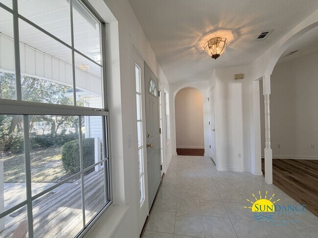 Foto del edificio - Coastal Comfort Living with Private Beach Access Just Off 30A!