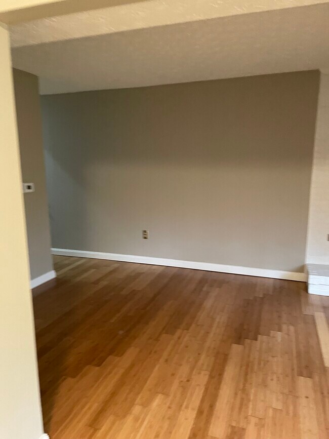Foto del edificio - 1305 Camphill Way
