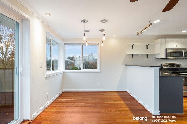 Foto del edificio - 2400 E Howell St