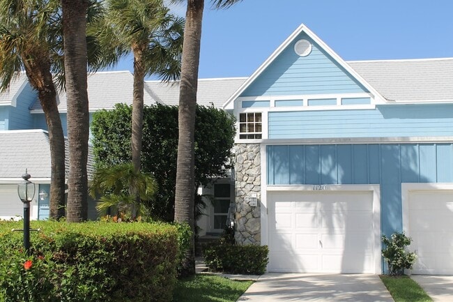 Building Photo - 1120 Ocean Dunes Cir