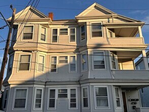 Building Photo - 10 Choate St