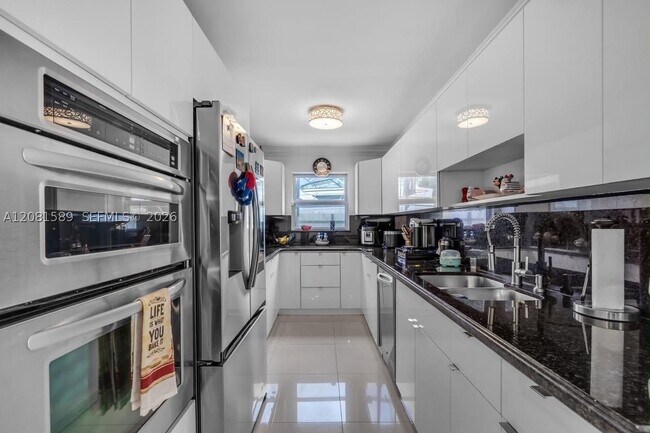 Foto del edificio - 46 NE 164th St