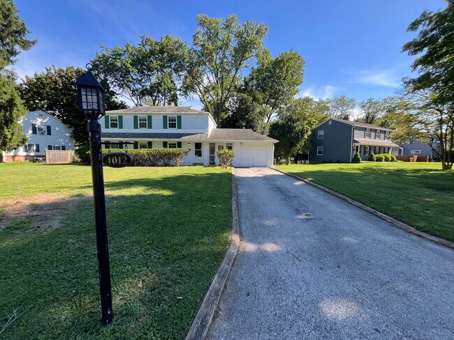 Foto del edificio - 4012 Fairway Rd