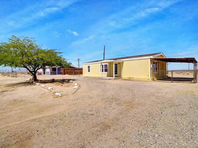 Building Photo - 2204 Ocean Side Ave