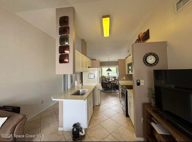 Foto del edificio - 118 Beach Park Ln