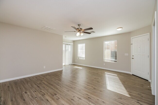 Building Photo - 29409 N Pyrite Ln