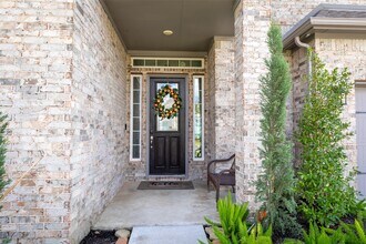 Building Photo - 24403 Blairburry Dr