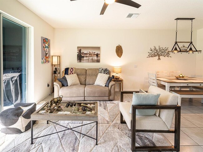 Foto del edificio - 2910 Boxwood Grove Row