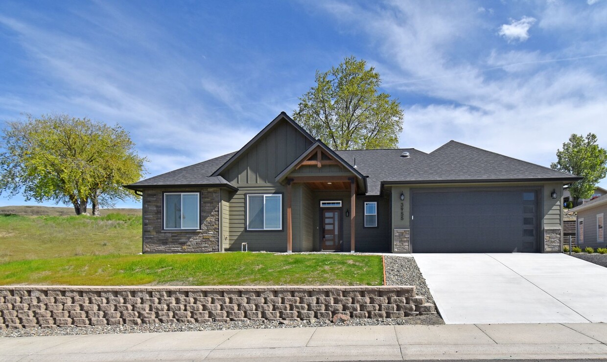 Beautiful New Build on the Golf Course! 3... - Beautiful New Build on the Golf Course!  3...