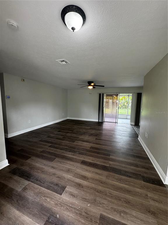 Building Photo - 6346 St Andrews Cir S