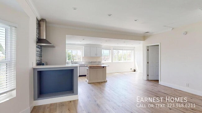 Photo - 1307 Waterloo Street- Apartment