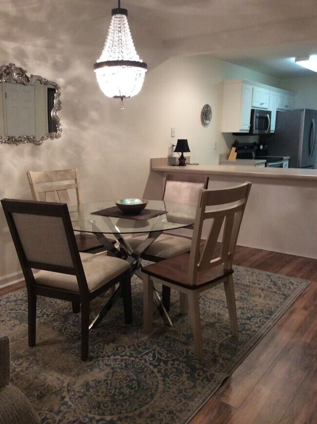 Foto del edificio - 108 Stonington Ln SW
