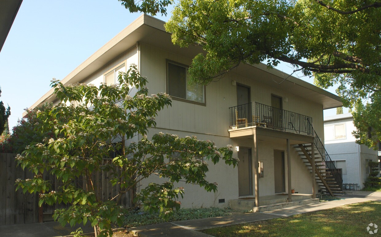 Building Photo - 2236 Curtner Ave