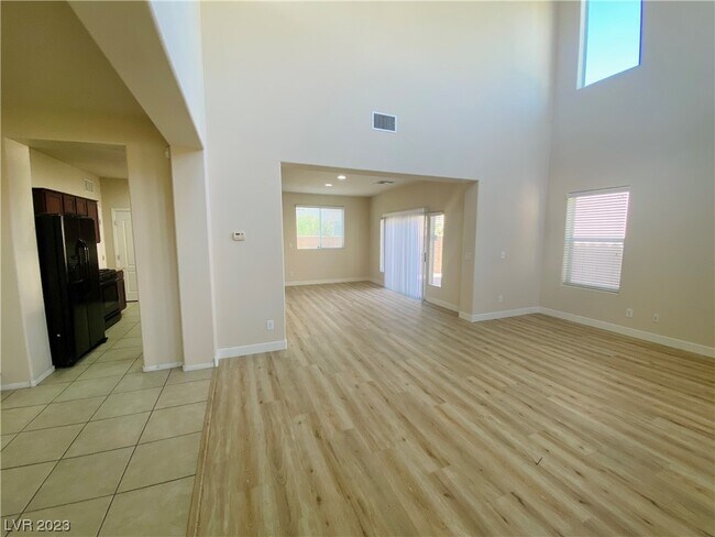 Building Photo - 9859 Aleutian St