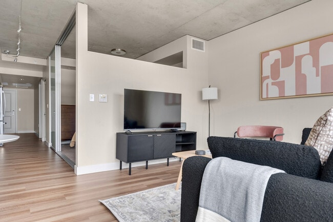 Foto del edificio - 101 Taylor Ave N