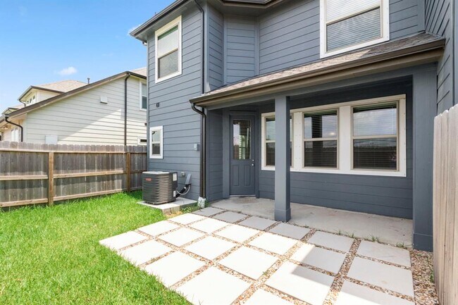 Foto del edificio - 5622 Evanston Ln