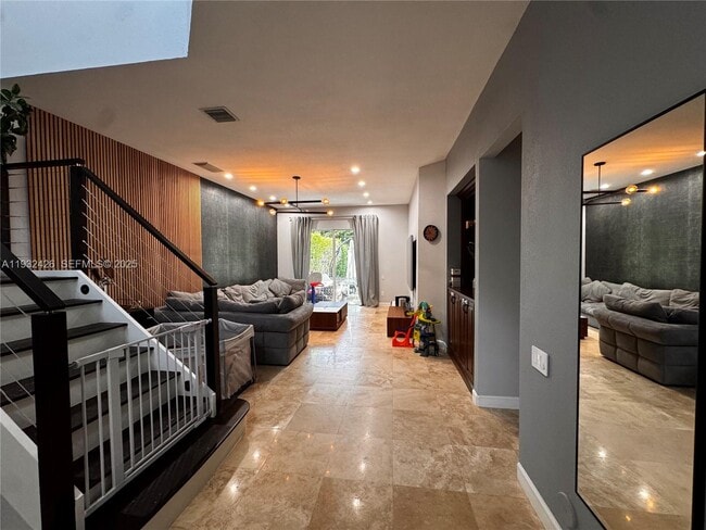 Foto del edificio - 876 Spinnaker Dr