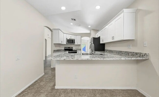 Building Photo - 1816 SW 37th Ave