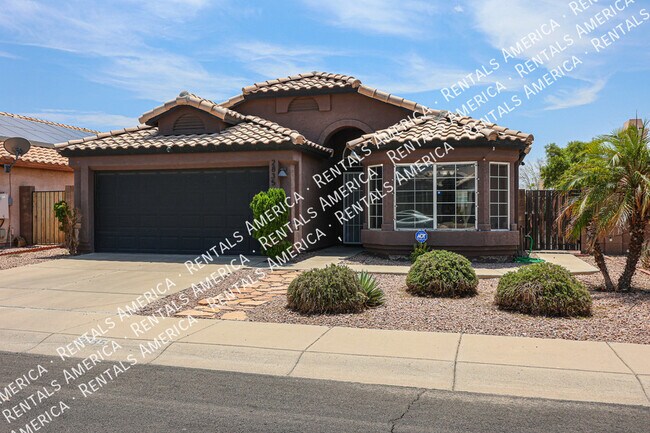 Building Photo - Very Nice 3BR/2BA Home in NE Phoenix!