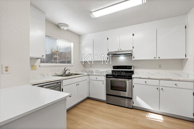 Building Photo - 5624 Blackoak Ct