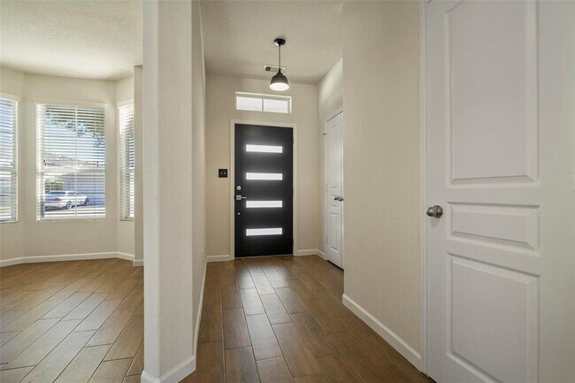 Building Photo - 9615 Gorman Brook Dr