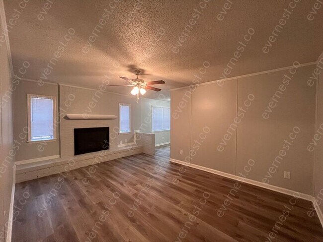 Foto del edificio - 4029 Socorro Dr
