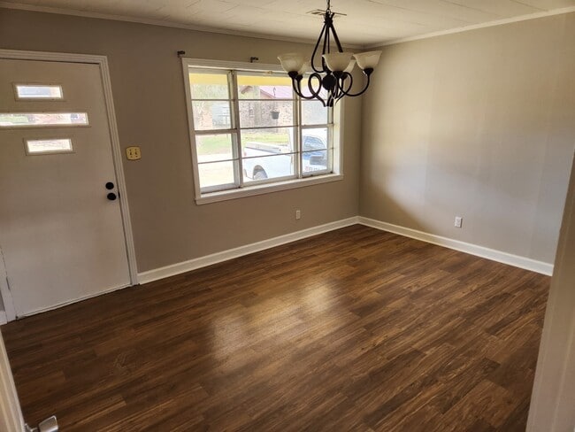 Building Photo - 804 Kimberley Dr