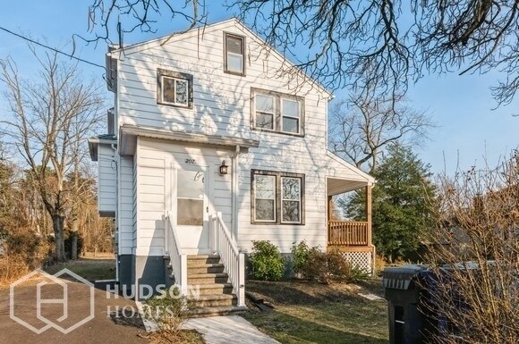 Primary Photo - 207 Alpha Ave