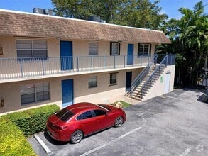 Building Photo - 15391 S Dixie Hwy