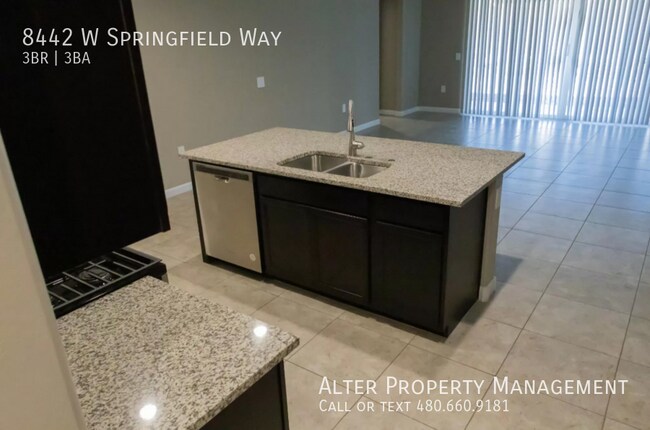 Foto del edificio - 8442 W Springfield Wy