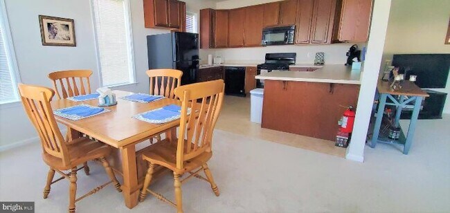 Foto del edificio - 931 Timberlake Dr