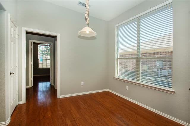 Foto del edificio - 1920 Highland Haven Ln