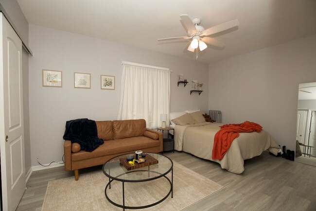 Foto del edificio - 4604 N Beacon St