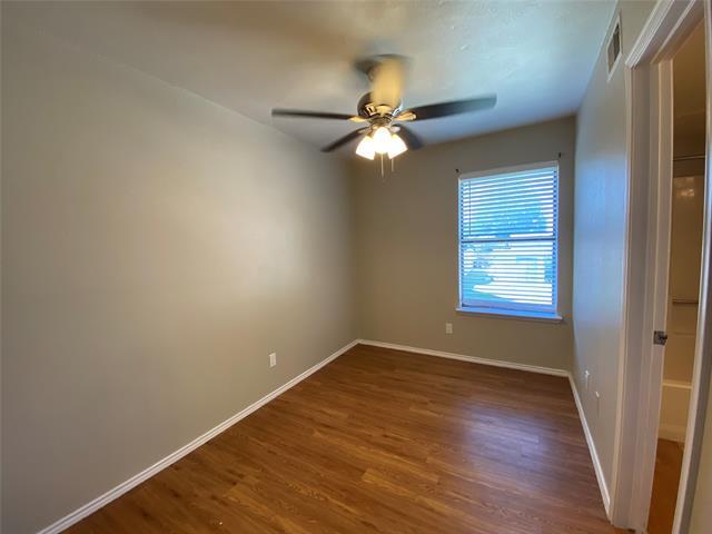 Foto del edificio - 2526 W Prairie St