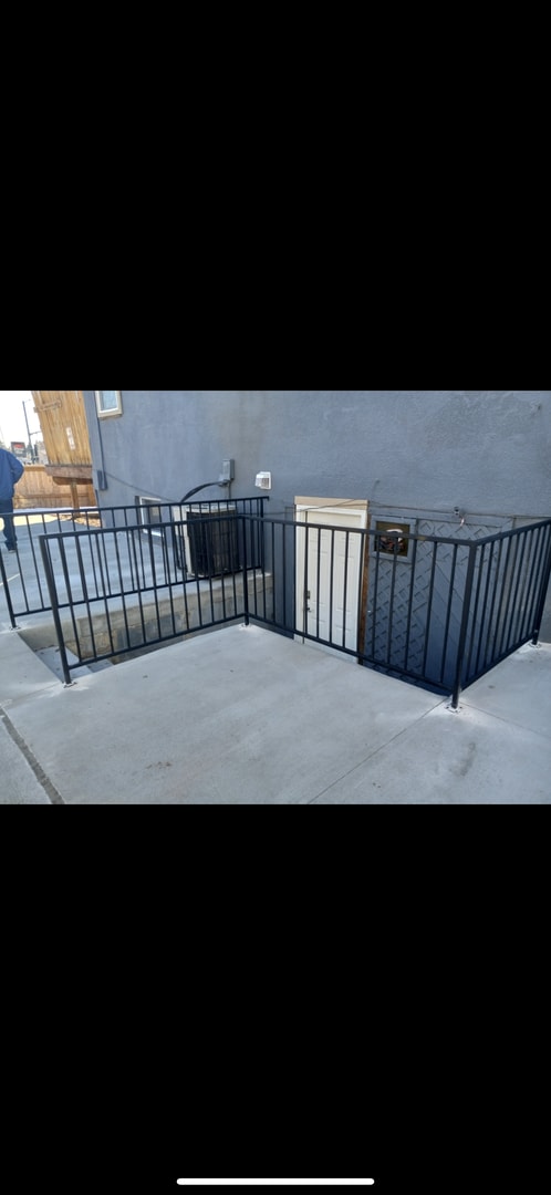 Photo - 4064-4466 S Broadway Apartment