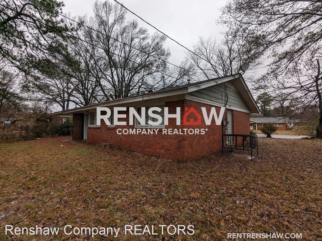Building Photo - 3 br, 1.5 bath House - 339 Stoneham Rd