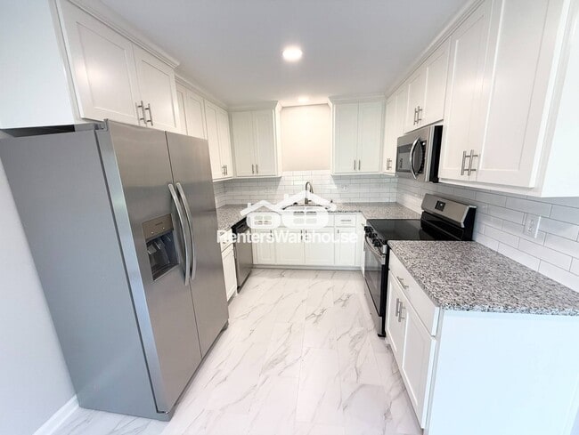 Building Photo - 7117 W 69th St