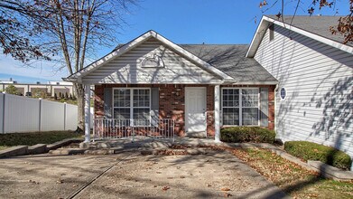 Building Photo - 2344 Ridgecrest Dr