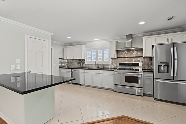 Foto del edificio - 5616 Pine St