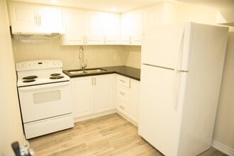 Building Photo - 50 Laurel Ave