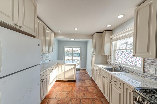 Foto del edificio - 71 Community Rd