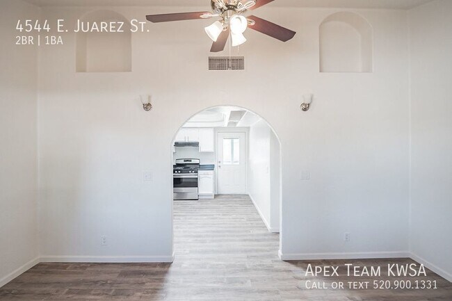 Building Photo - 4544 E Juarez St