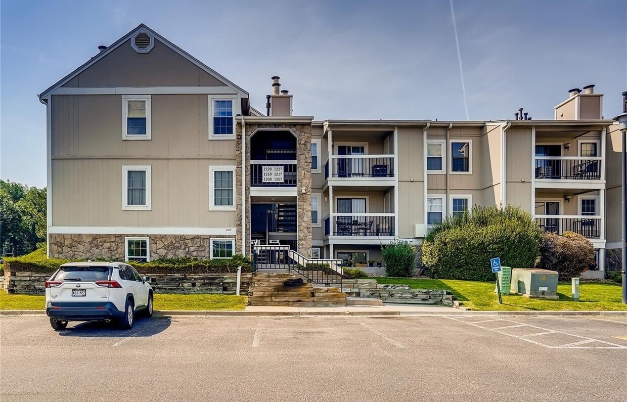 Foto principal - 5565 W 76th Ave