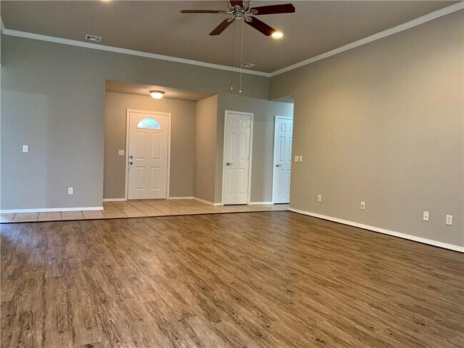 Foto del edificio - 2313 SW 17th St